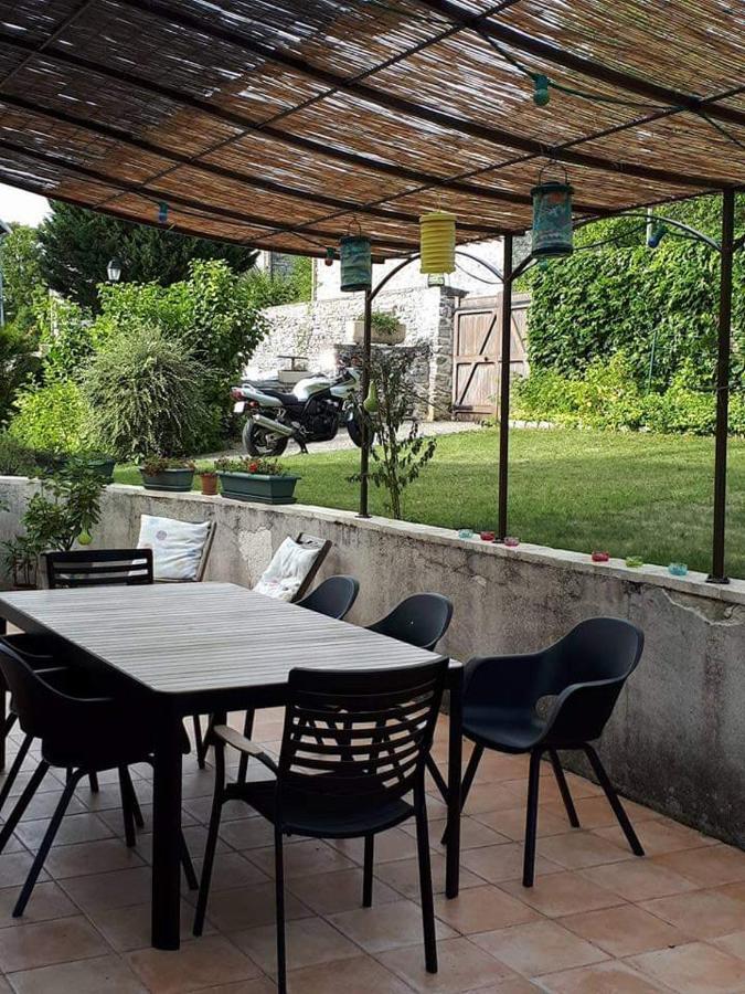Au Chat Perche Espace Familial Mareil-sur-Mauldre Eksteriør bilde